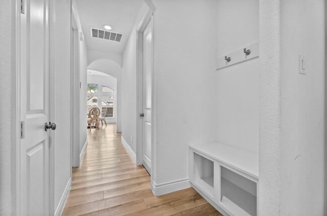 Building Photo - 23426 Yaupon Hills Dr