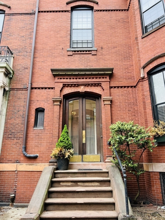 Primary Photo - 3 Fairfield St