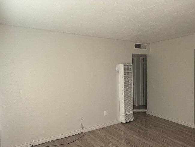 Building Photo - 1909 Kentucky St