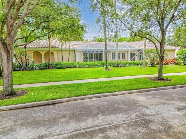 Building Photo - 121 Savona Dr