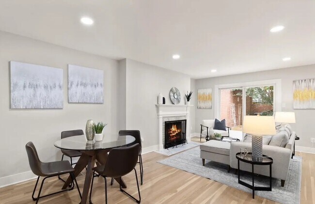 Building Photo - 3920-3912 12th St S