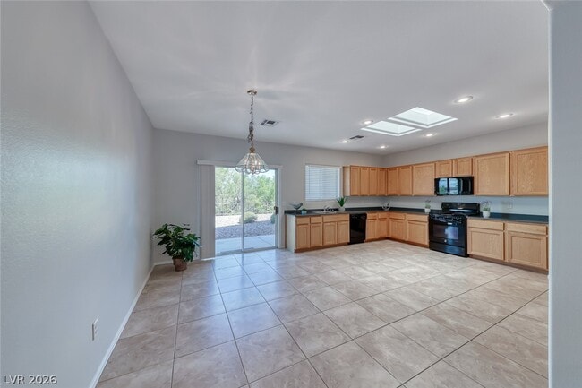 Building Photo - 2343 Schaeffer Hills Dr