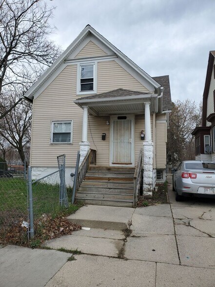 Primary Photo - 330 W Concordia Ave