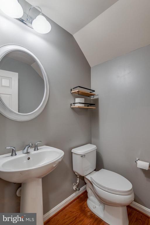 Building Photo - 44241 Beaver Creek Dr