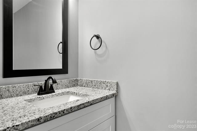 Building Photo - 387 Roper Dr