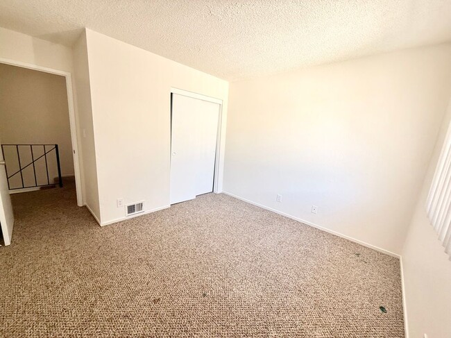 Building Photo - 2205 Palisade Ave