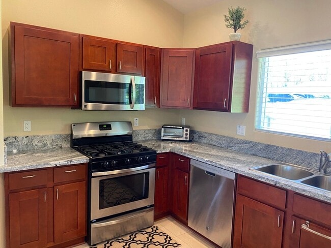 Building Photo - 3/2 Furnished & Pet Friendly-Hawaiian Paradise Park