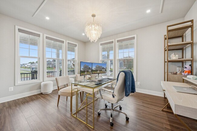 Building Photo - 101 Milvian Wy SE