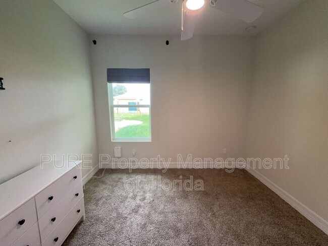 Building Photo - 13831 SW 33rd Terrace