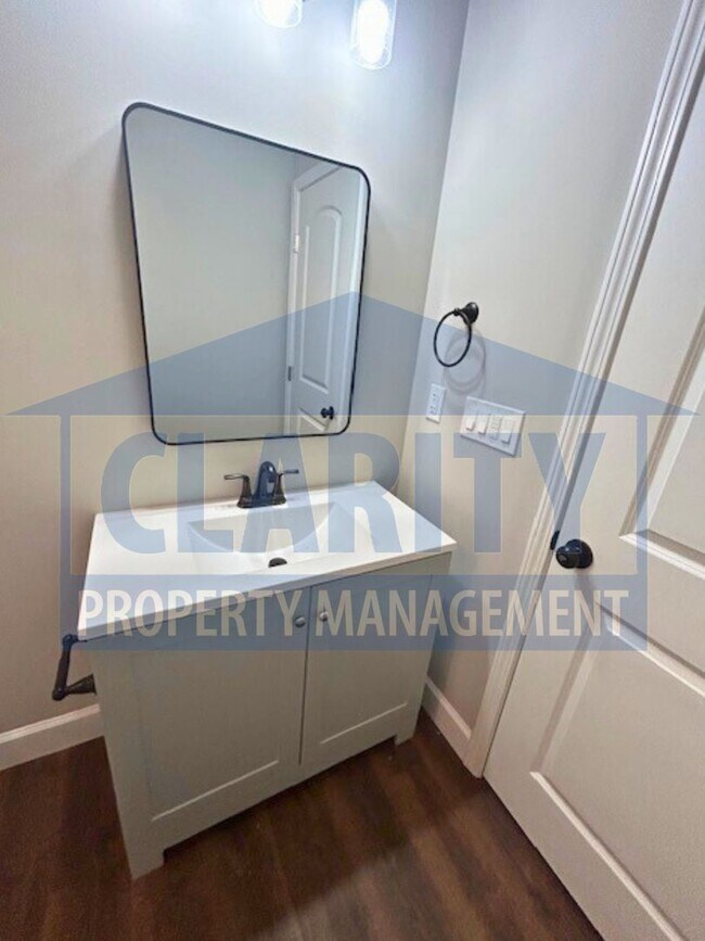 Building Photo - *Brand New* 3 bedroom home!