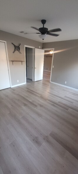 Building Photo - 234 Tolcarne Dr