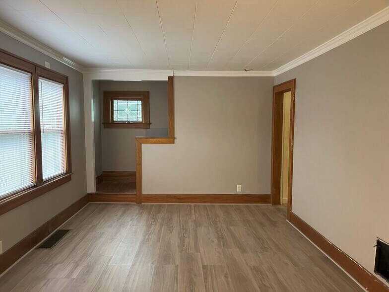 Building Photo - 16 Chatfield St