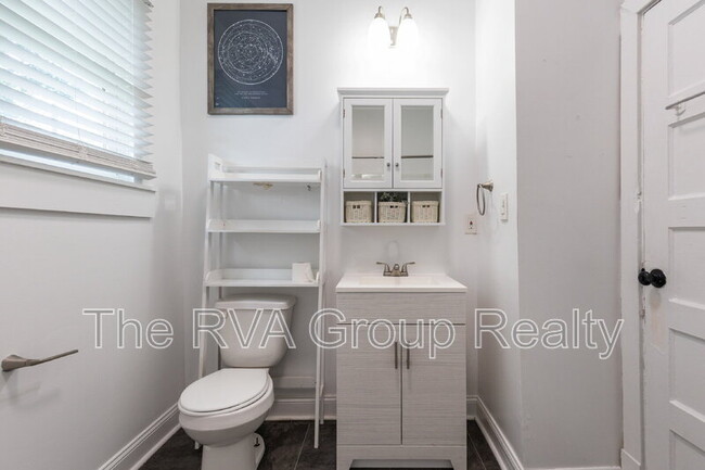 Building Photo - 5409 Blue Ridge Ave
