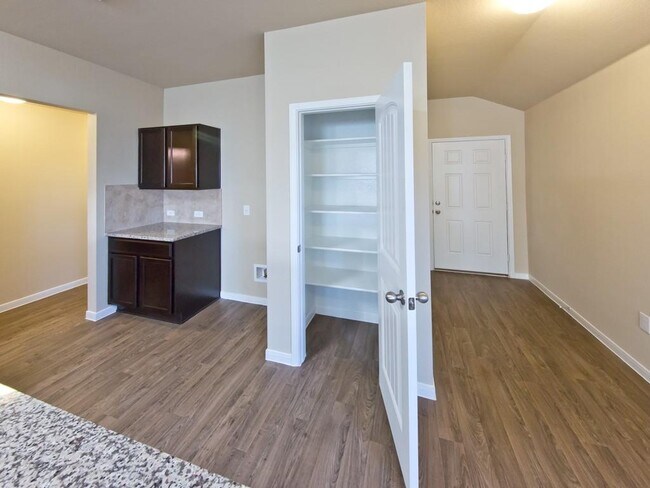 Building Photo - 12117 Greywacke Dr