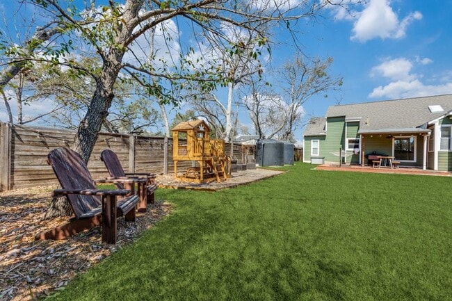 Building Photo - 1113 Taulbee Ln