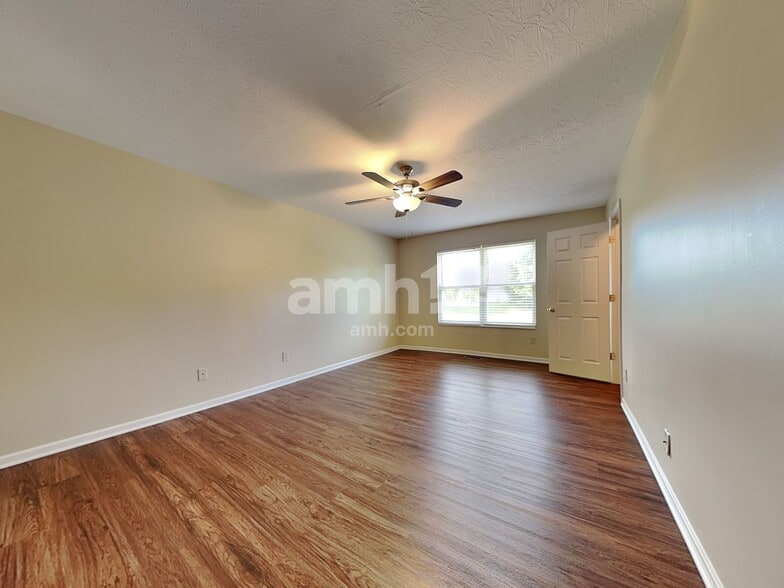 Building Photo - 1371 Stableview Cir