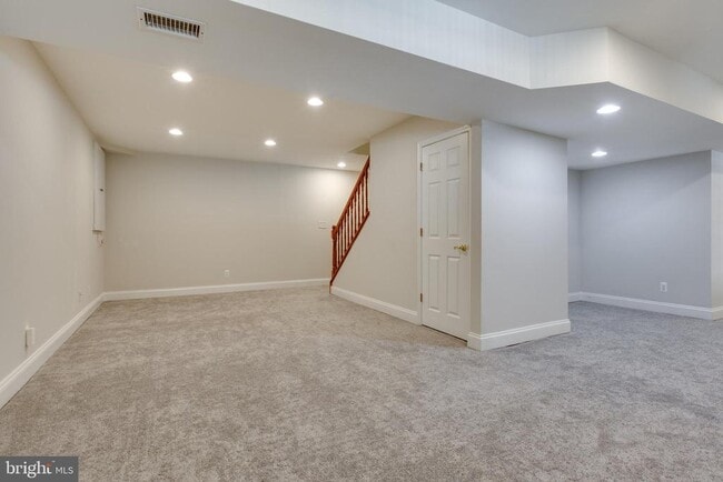 Building Photo - 2191 Oak Forest Dr