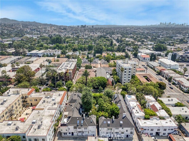 Building Photo - 1325 Hayworth Ave