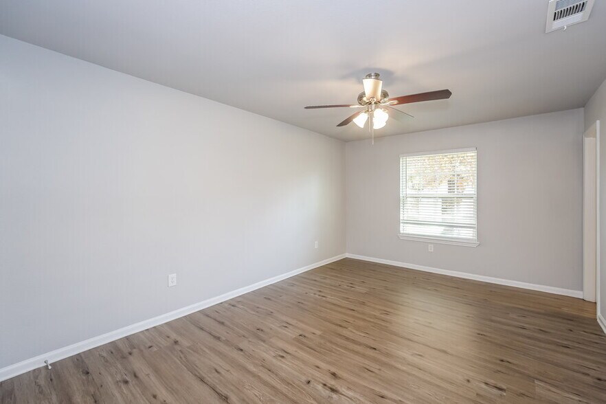 Building Photo - 5719 Myers Rd