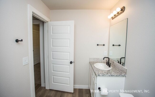 Building Photo - 3203 Durham Ave