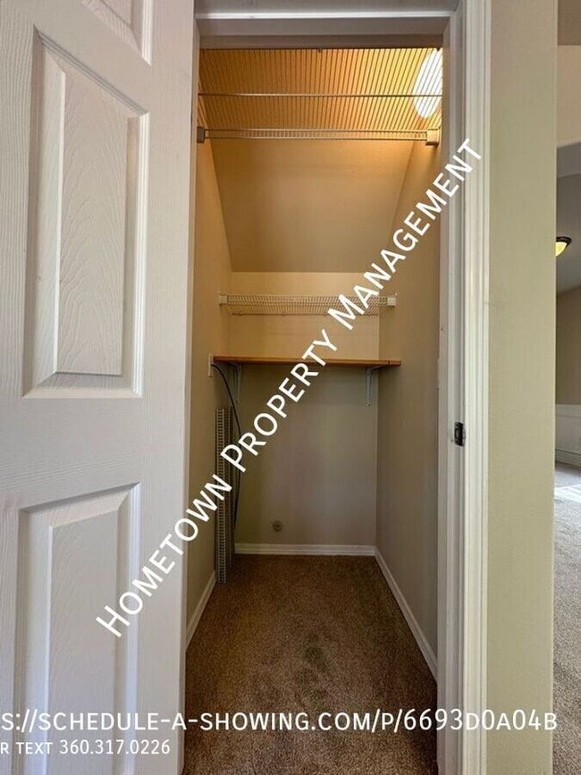 Building Photo - 4430 5th Ave NW