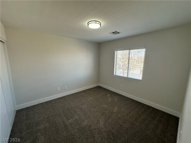 Building Photo - 10004 Bonterra Ave