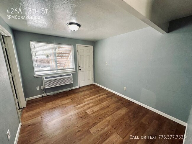 Building Photo - 426 12th St