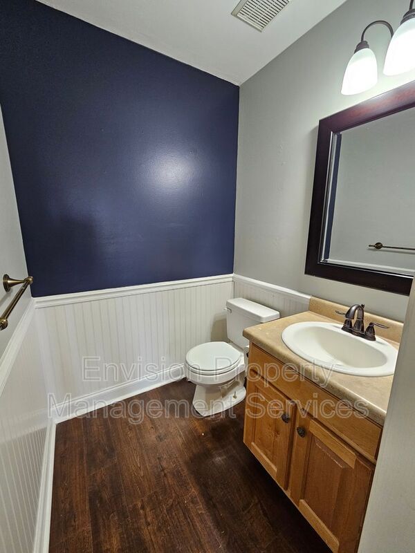 Building Photo - 164 Cliett Rd