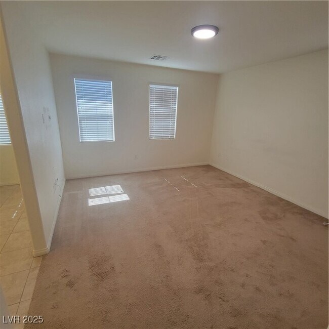 Building Photo - 1836 Pinsky Ln