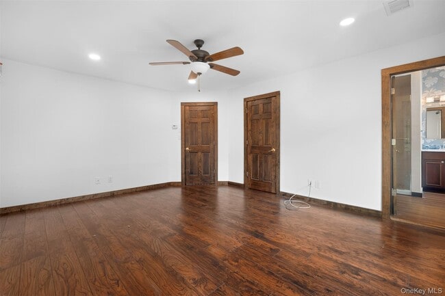 Building Photo - 4 Hidden Pines Way