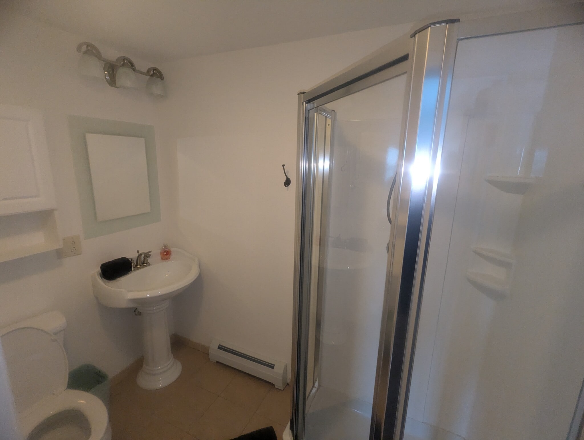 Building Photo - 212 Dewey St