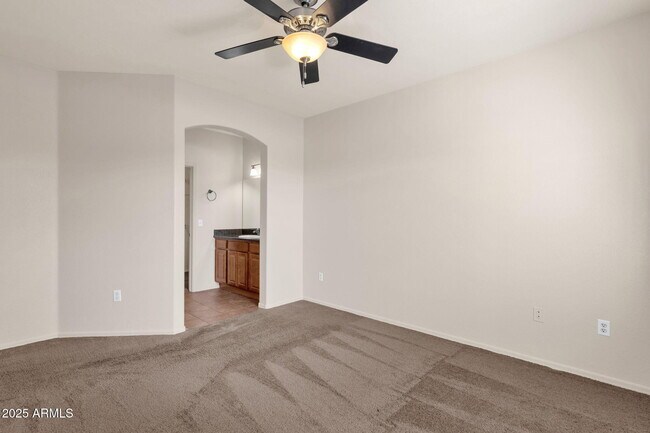 Building Photo - 5335 E Shea Blvd