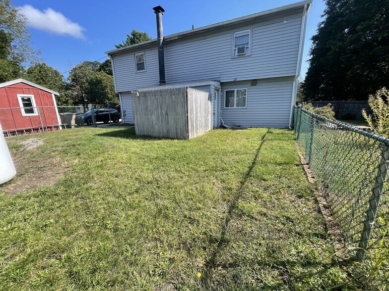 Building Photo - 26 Gurley Rd