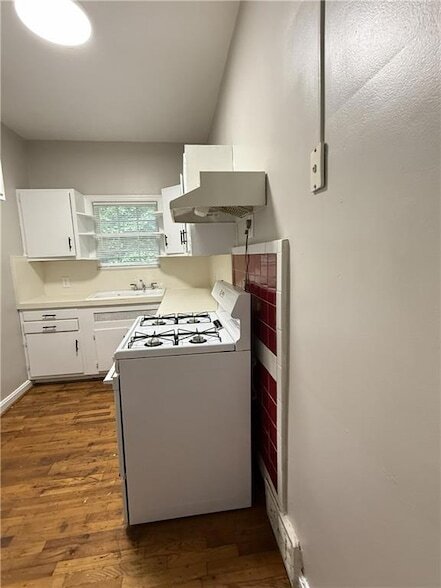 Building Photo - 3548 E Main St