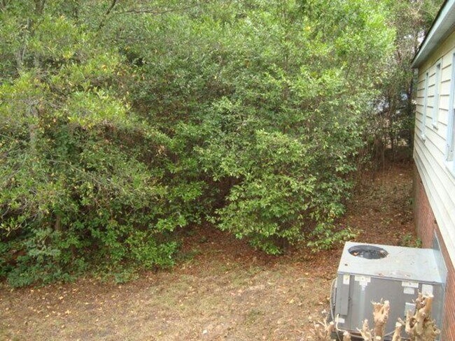 Building Photo - Rent Ready to move in!