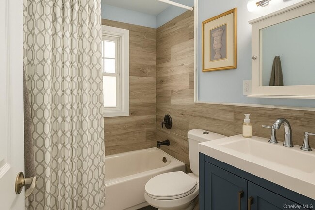 Building Photo - 610 Monroe Blvd