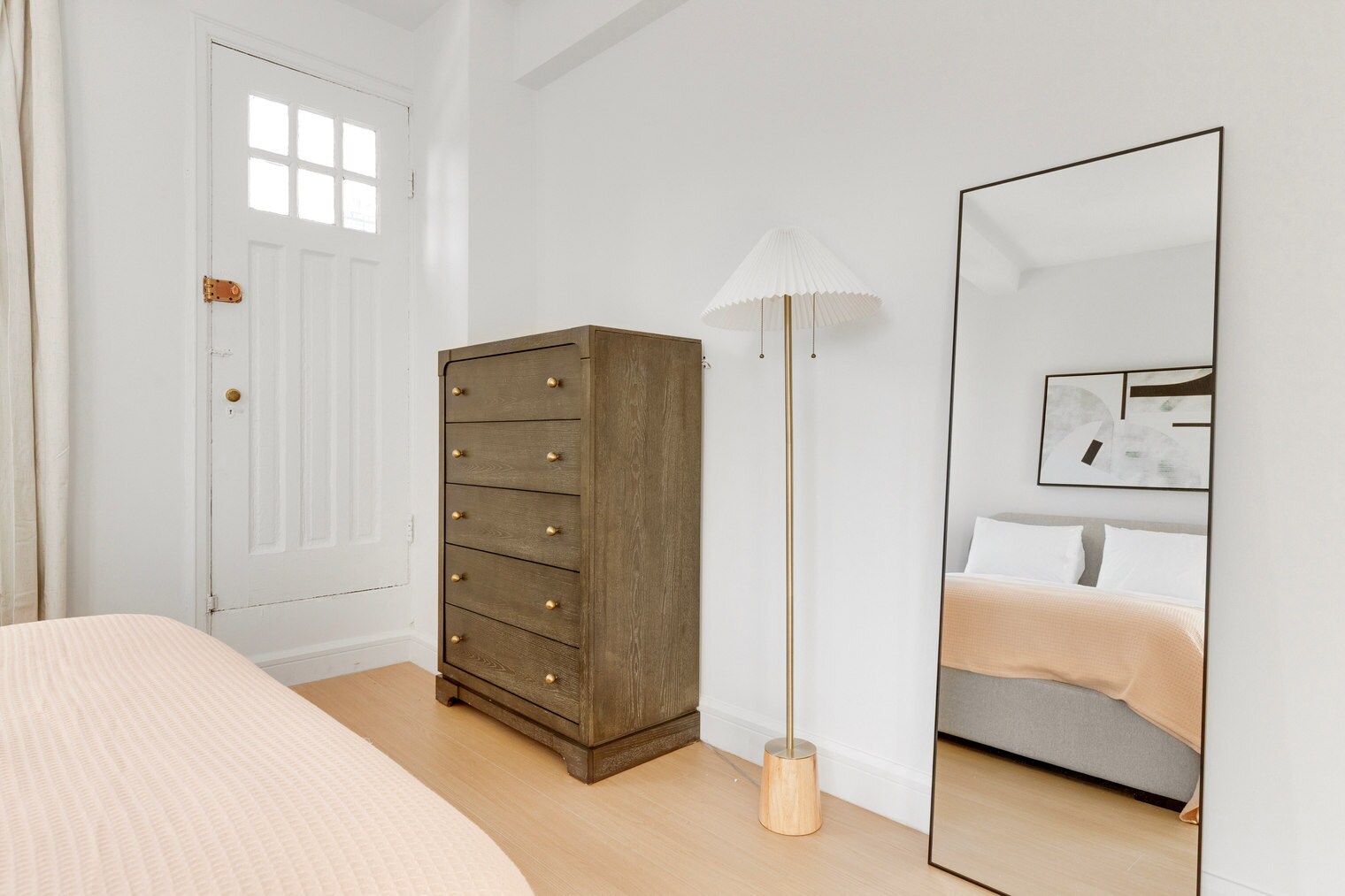 Building Photo - 244 W 72nd St