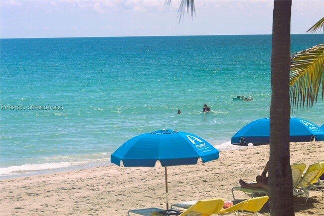 Building Photo - 2030 S Ocean Dr