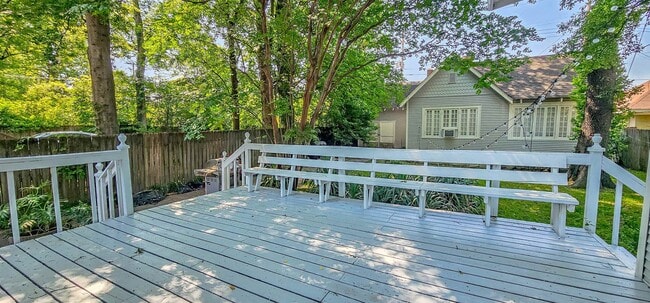 Building Photo - 1389 Agnes Pl