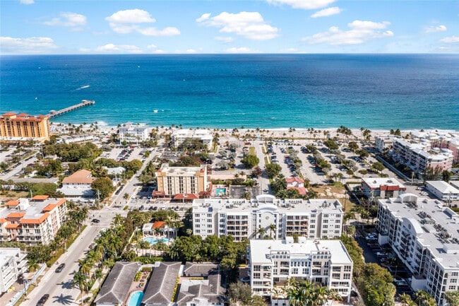 Building Photo - 101 SE 20th Ave