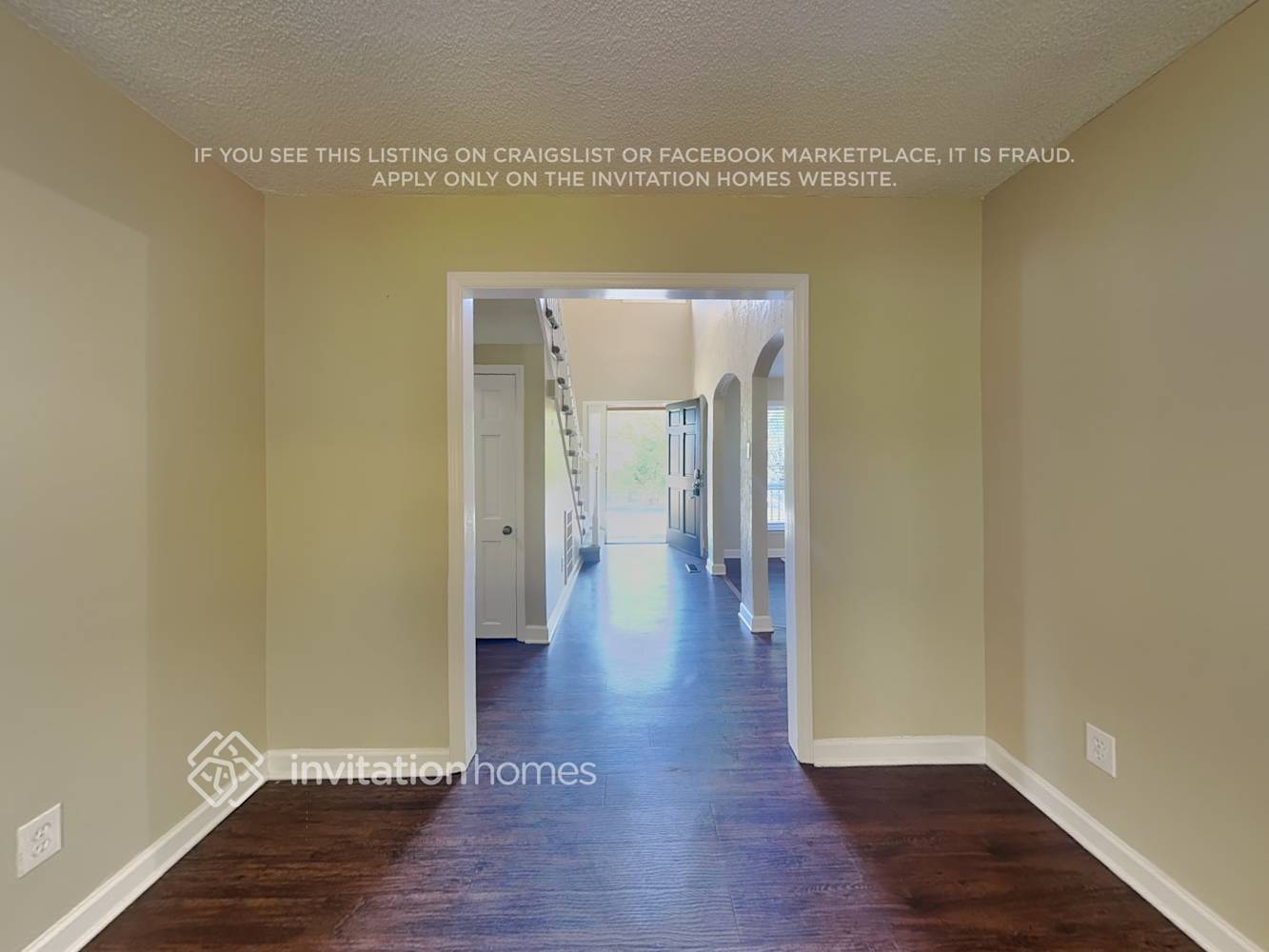 Building Photo - 11347 Mendora Dr