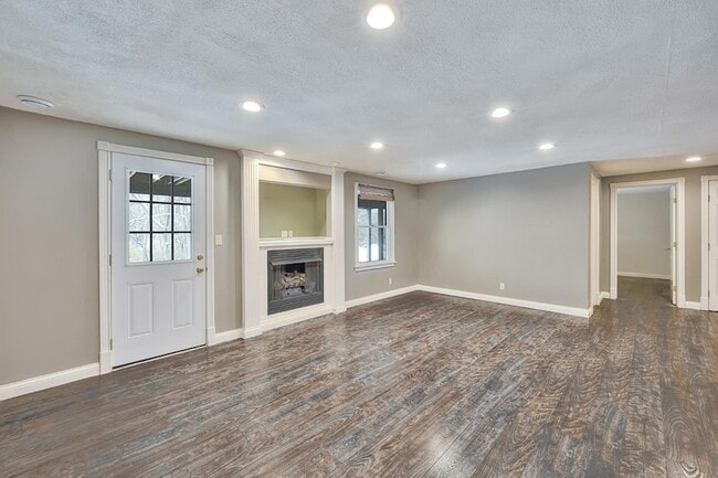 Building Photo - 20401 Matterhorn Dr