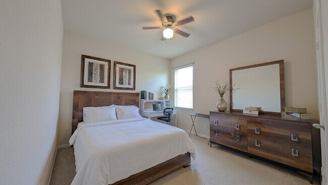 Building Photo - 14715 Palladio Dr