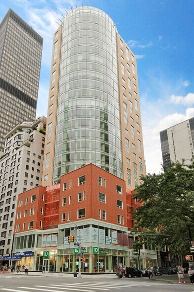 Building Photo - 250 E 49th St