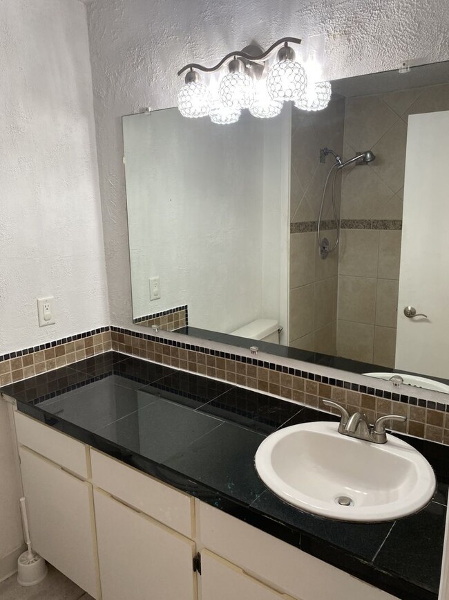 Building Photo - Spacious 2-Bedroom Apartment in Altamonte ...