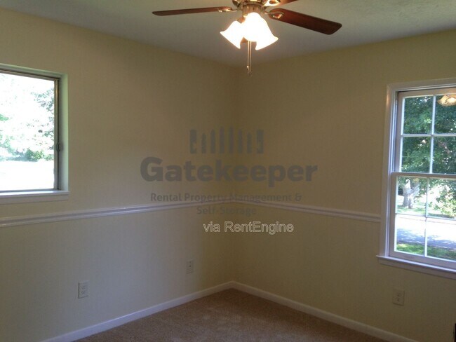 Building Photo - 695 Georgia Ave