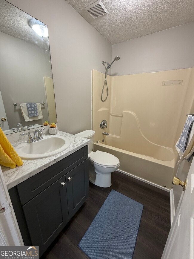 Building Photo - 73 Talbot Ct