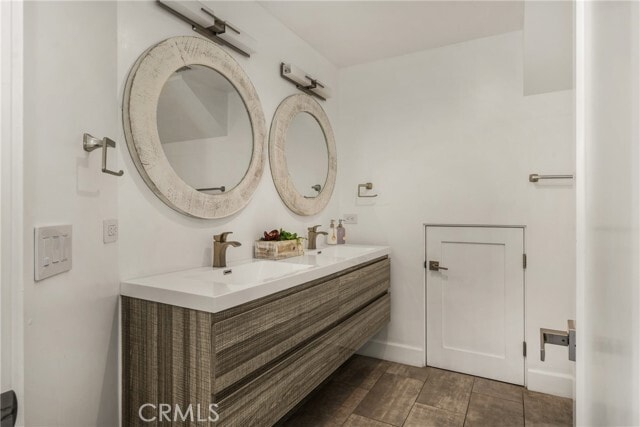 Building Photo - 4405 Channel Pl