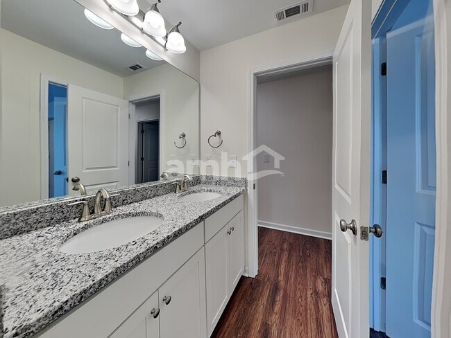 Building Photo - 264 Andrew Jackson Ct