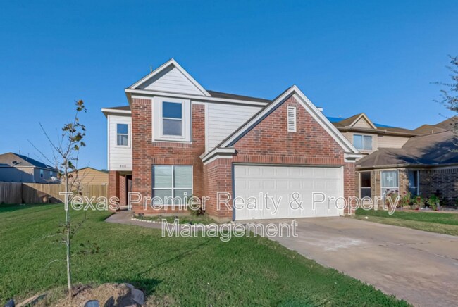 Building Photo - 5011 Redwing Brook Trail